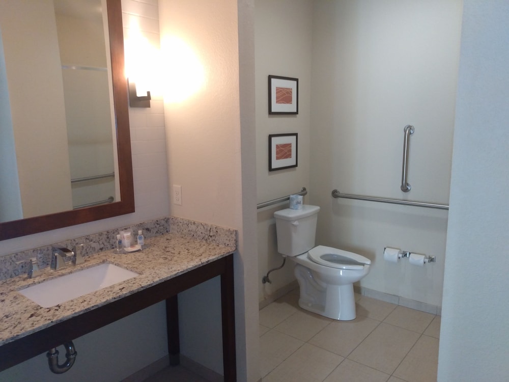 Comfort Inn Midland South I-20, TX 7/40