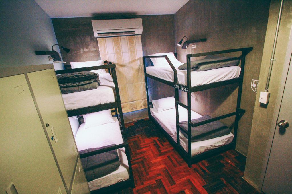 Private, 4 Bunk Beds, Private Bathroom