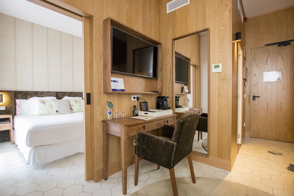 Boutique Hotel Sant Roc and Spa 49/50