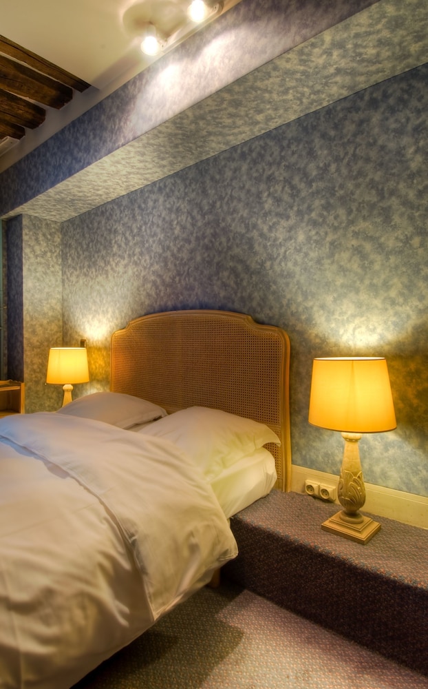 Hotel Baudelaire Opera 36/72