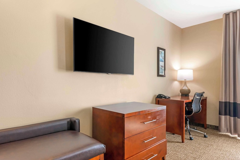 Comfort Inn and Suites Tavares North 35/38