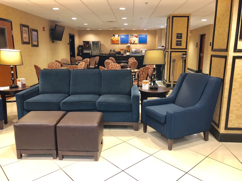 Comfort Inn & Suites Montgomery Eastchase 29/40
