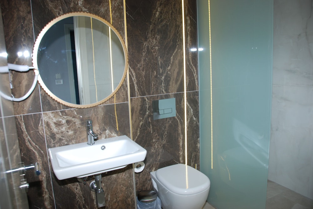 Oceanic Overview Suites 50/50