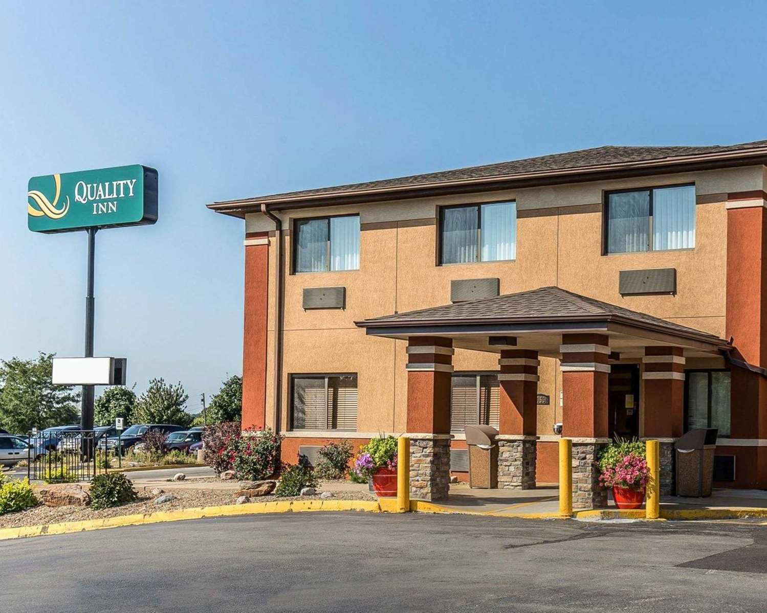 Quality Inn at Collins Road - Cedar Rapids 3/31