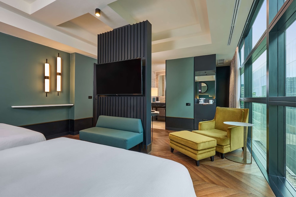 Deluxe, 2 Double beds