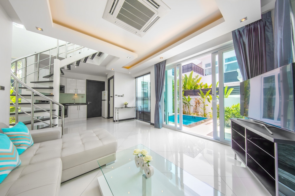 Colibri Pool Villa 20/50