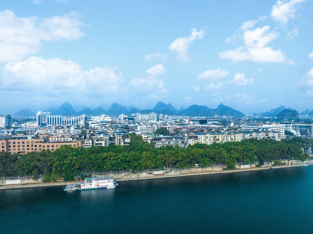 Riverside Wing Hotel Guilin 46/50