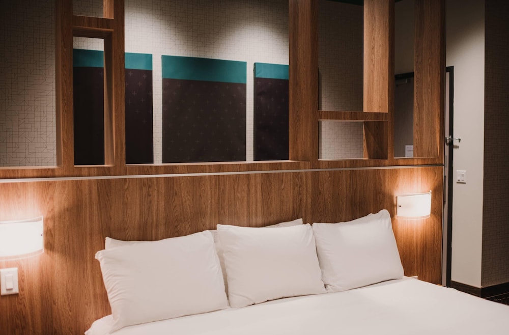 CityFlatsHotel - Grand Rapids, Ascend Hotel Collection 49/76