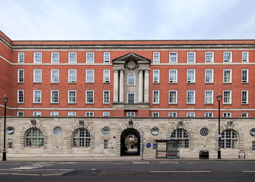 Imperial College London Princes Garden (Princes Gardens Residences) (Southside & Eastside Halls) 2/20