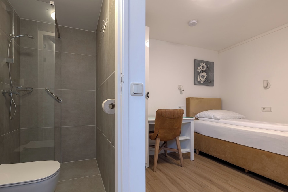 Hotel Pension Randenbroek 41/42