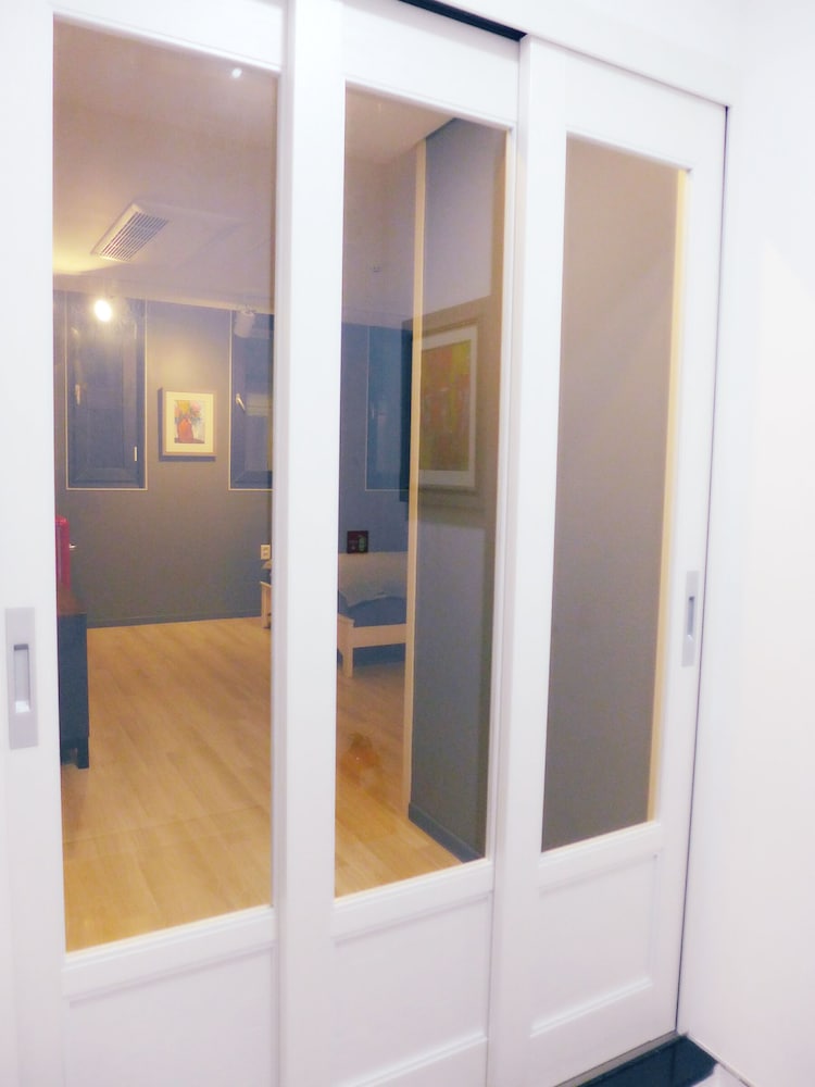 Gallery Family Hotel 5/49