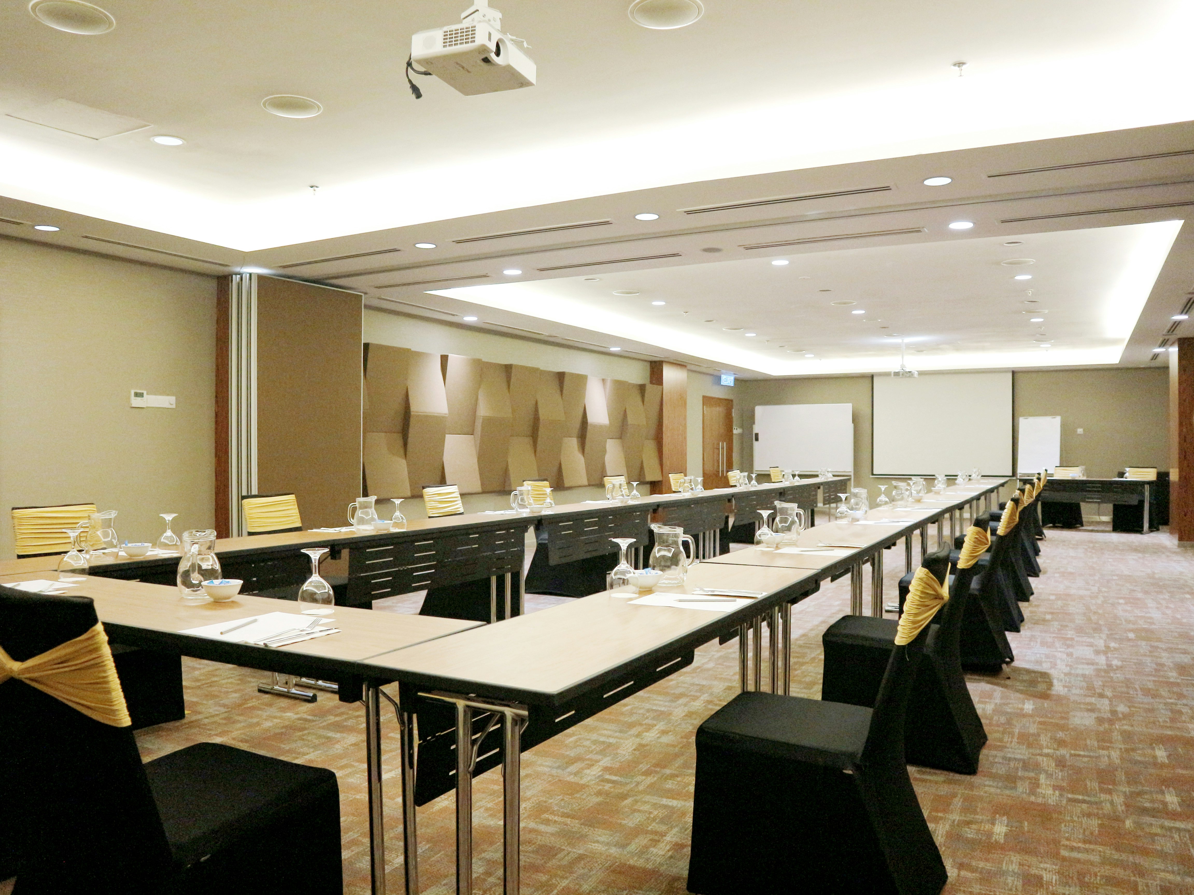 Oakwood Hotel and Residence Kuala Lumpur 31/34