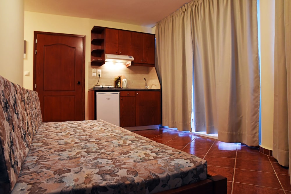 Iolkos Hotel 15/52