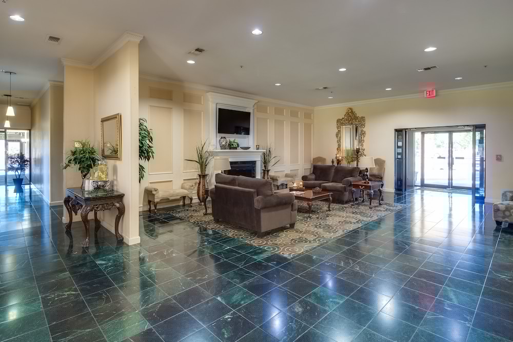 Ashmore Inn and Suites 6/61
