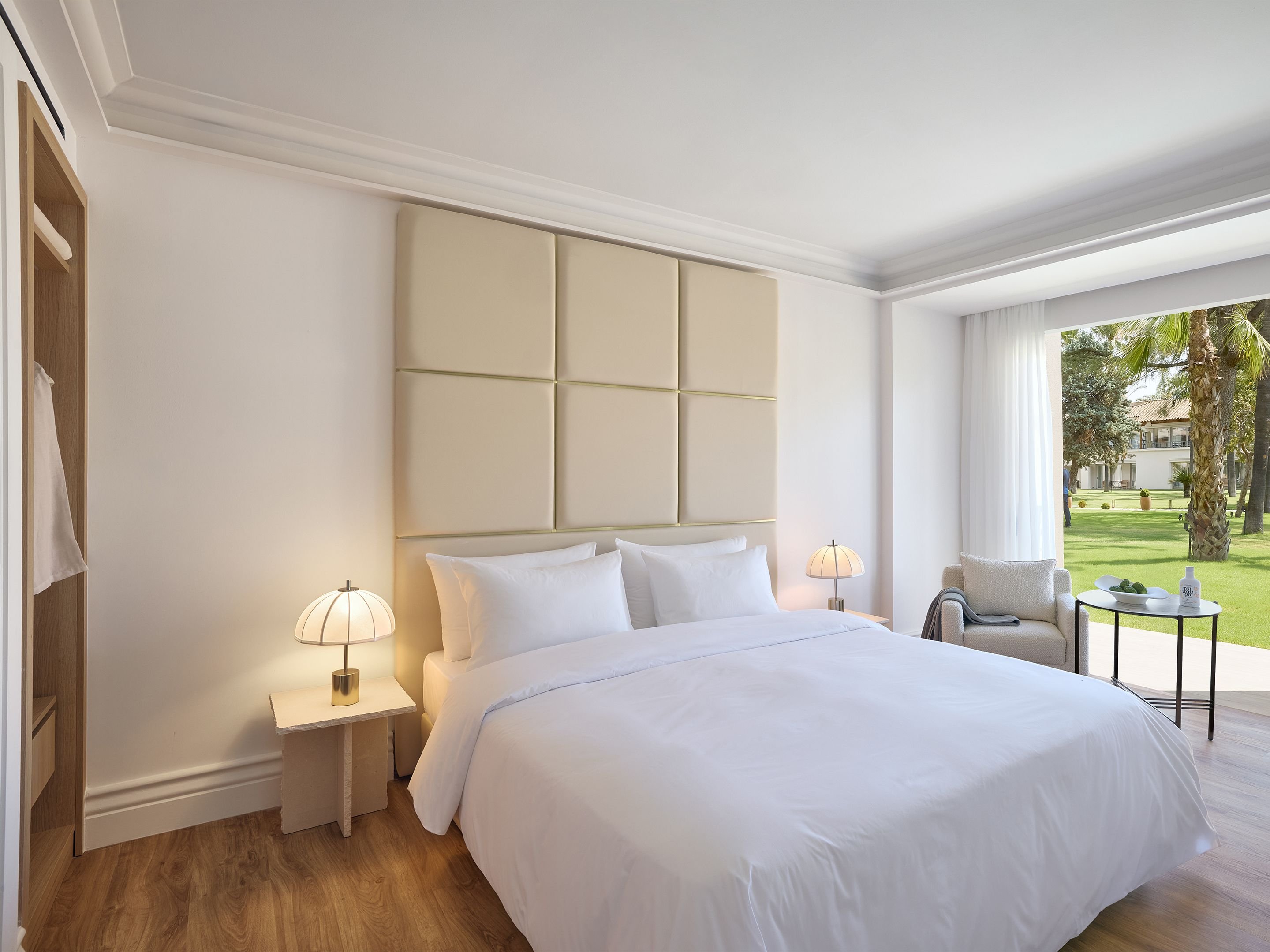 DELUXE, SUITE, GARDEN VIEW