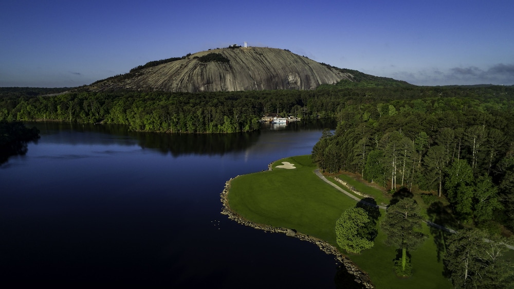 Stone Mountain Inn 30/46