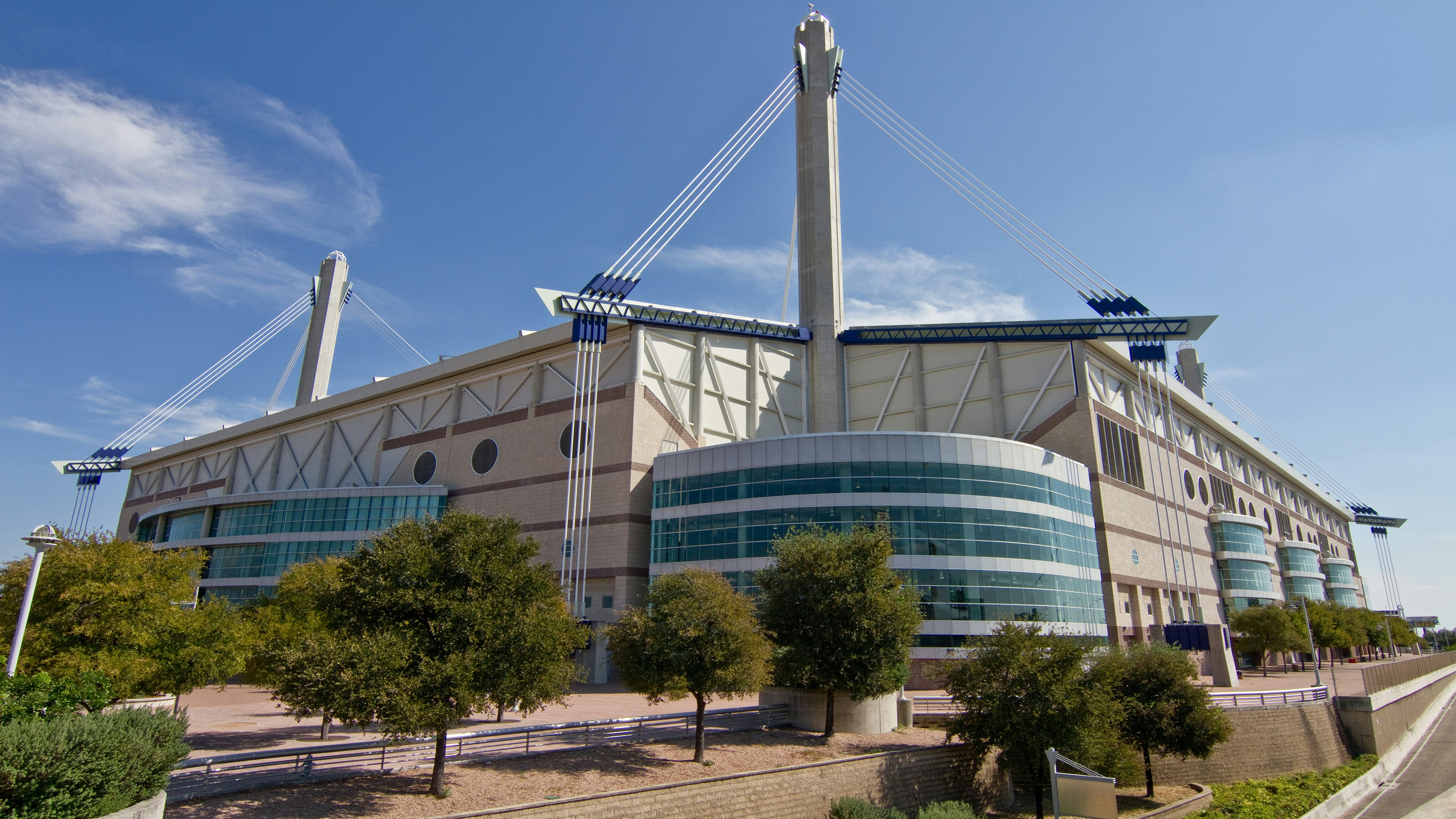 Holiday Inn Express & Suites San Antonio Rivercenter Area, an IHG Hotel 3/50