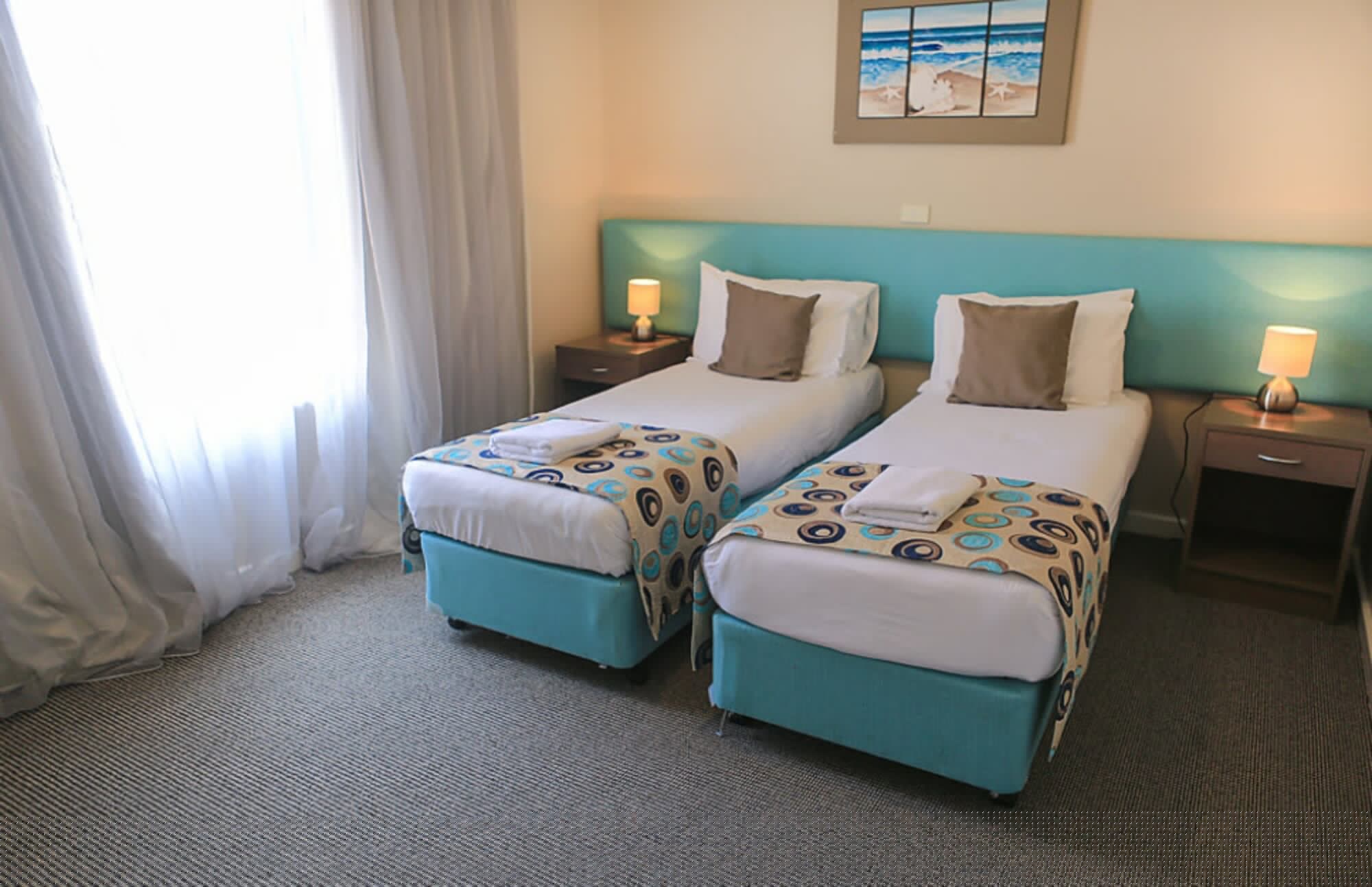 Marina, Apartment, 2 Queen and Twin Beds