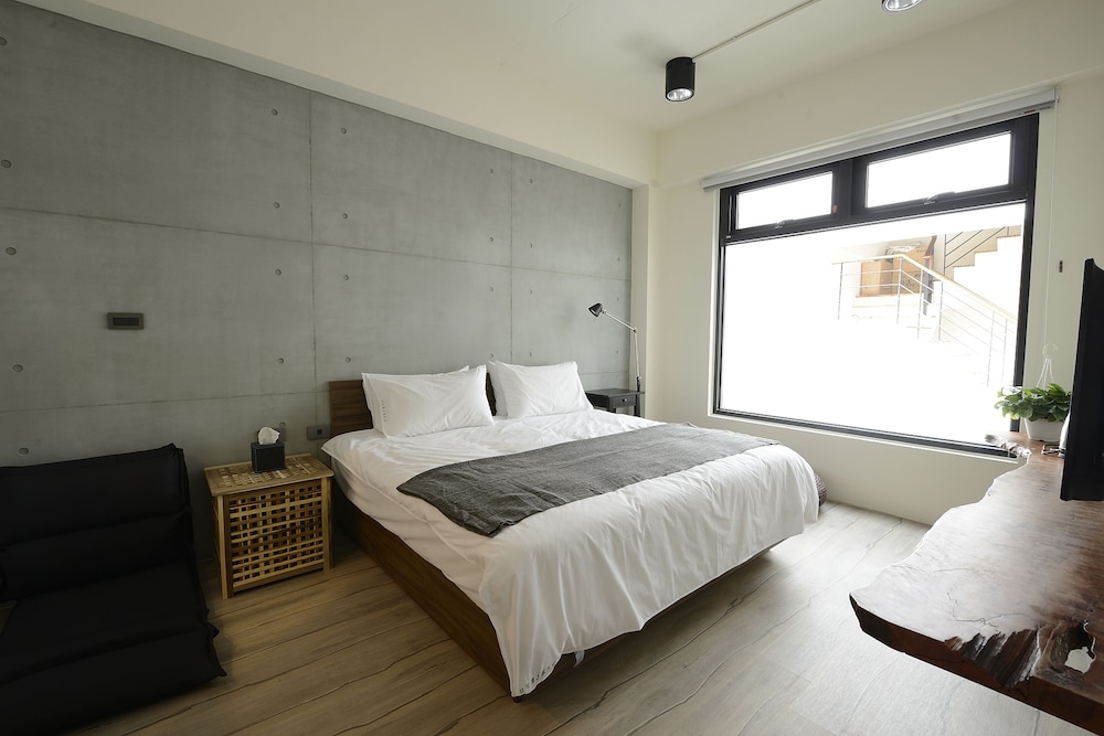 ELITE, KING BED