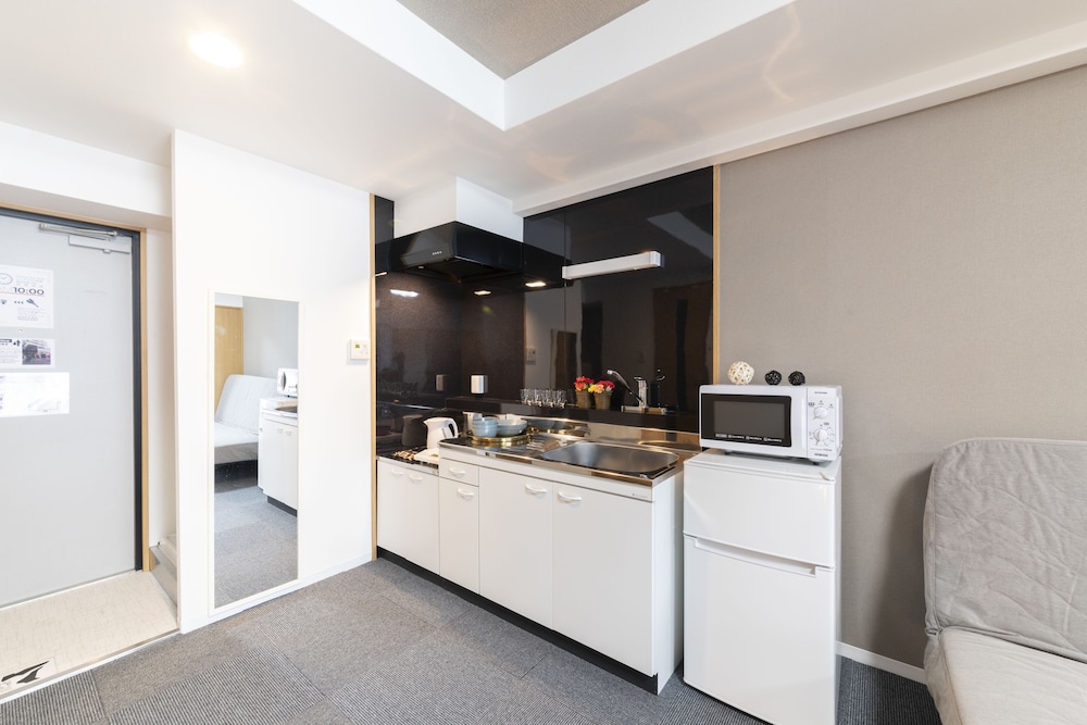 Grande Famille Shimanouchi Dotombori Condo 7/50