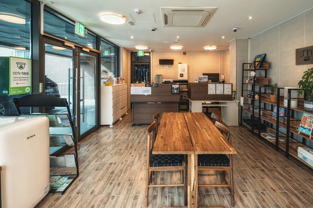 Hotel Iam - Hostel 30/50