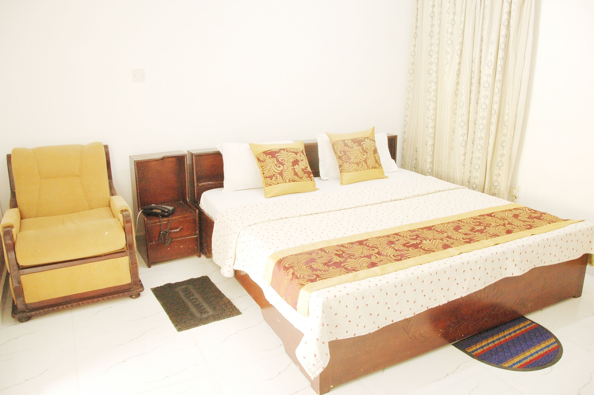 1 BEDROOM, APARTMENT