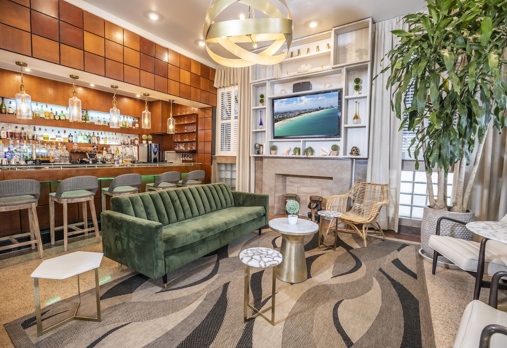 Chesterfield Hotel and Suites 30/50
