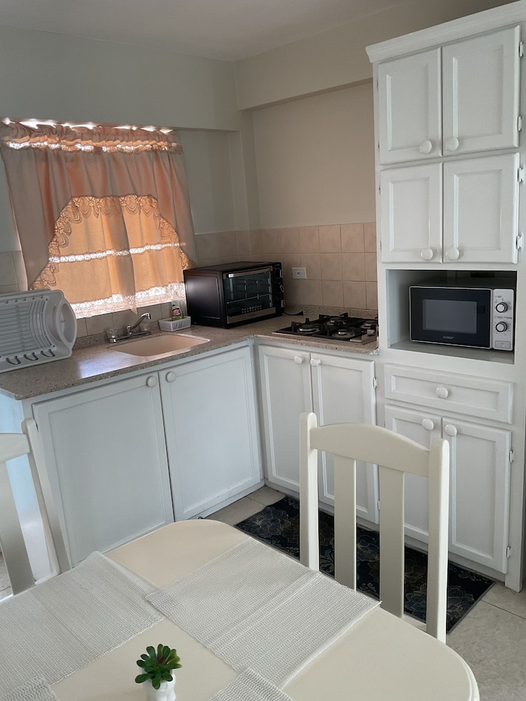 MELROSE BEACH APARTMENT 36/50