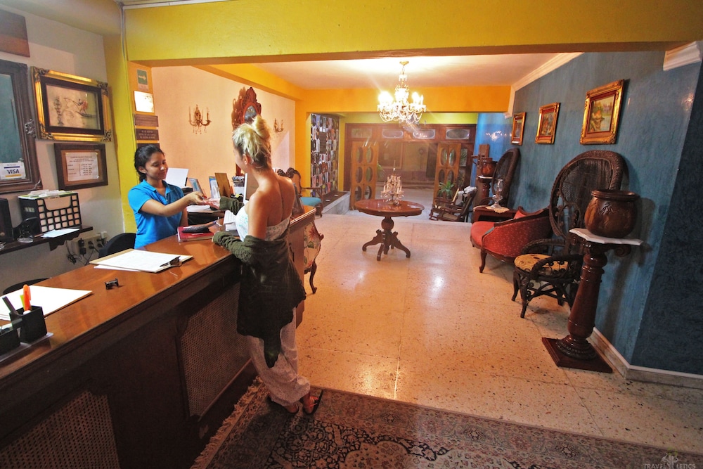 Hotel Mary Carmen 54/72