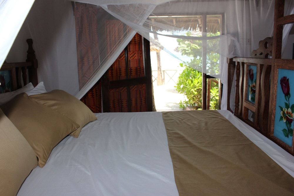 Sea View Lodge Boutique Hotel 14/76