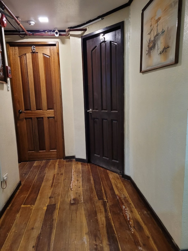 LA BELLA CASA DE BORACAY 9/57
