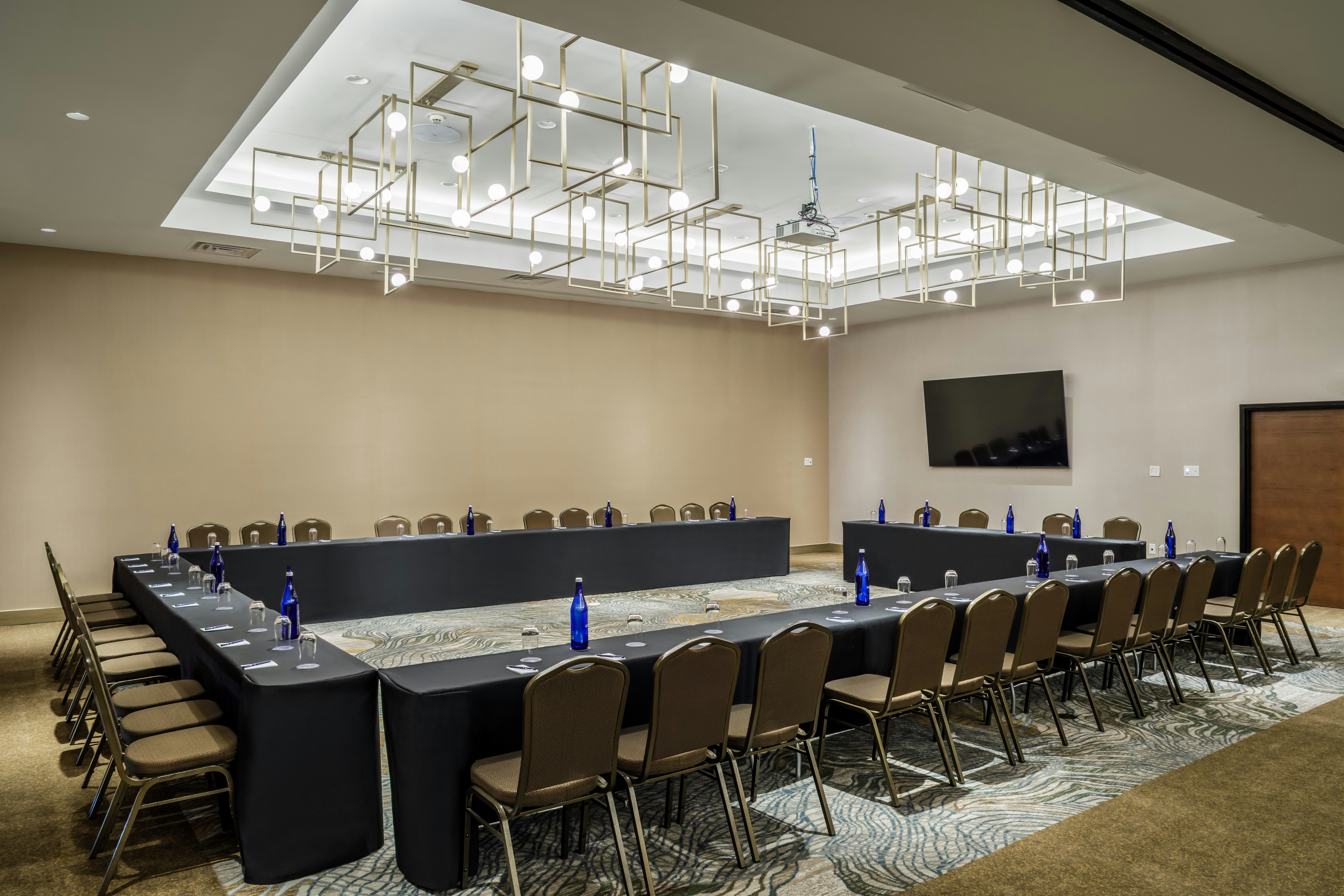 DoubleTree by Hilton Laredo 33/37