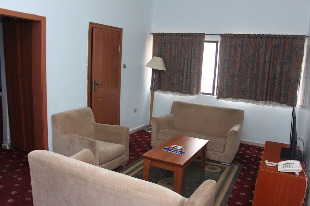 Grand Ibro Hotel Annex 10/16