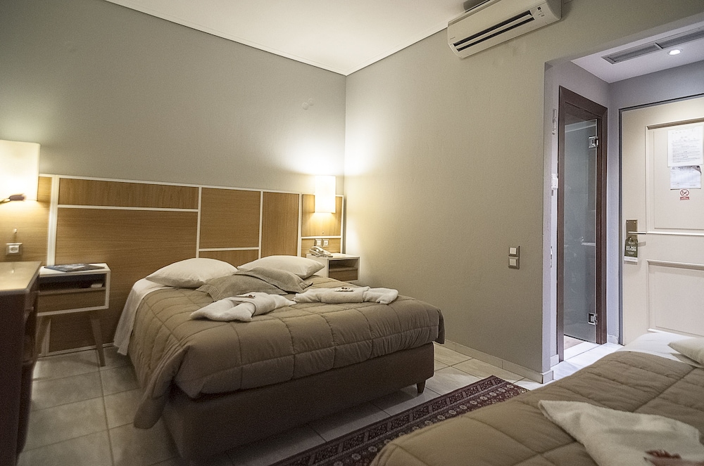Fedriades Hotel 21/77