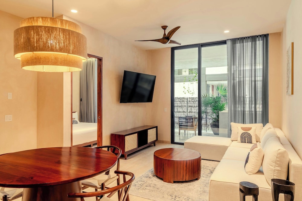 Bloom Tulum Apartments by Marriott 75/94