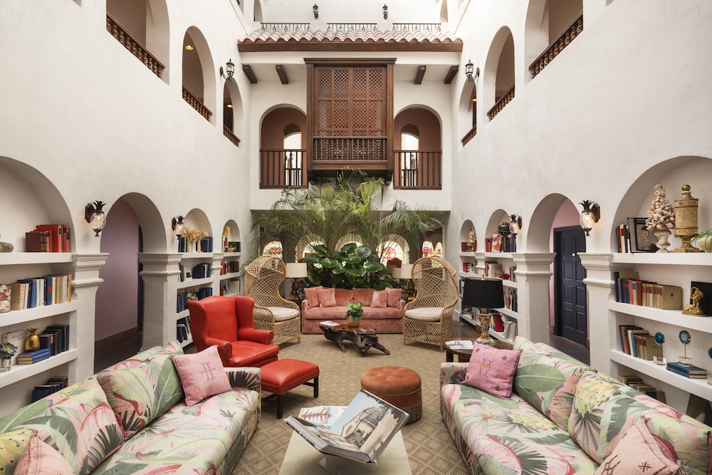 Casa Faena Hotel 61/67