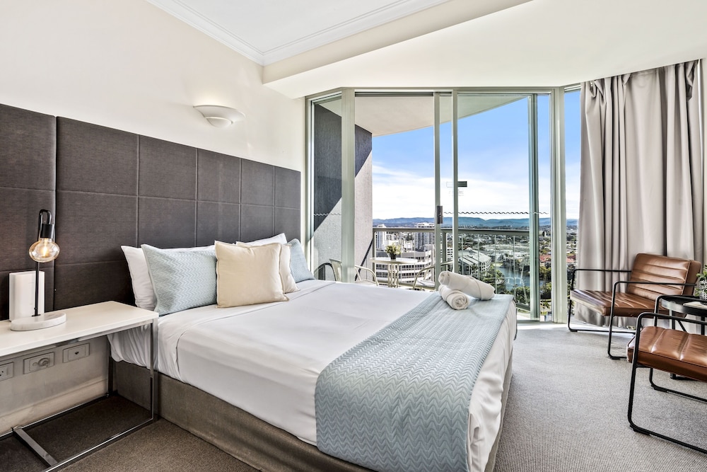 Mantra Legends Surfers Paradise 38/76