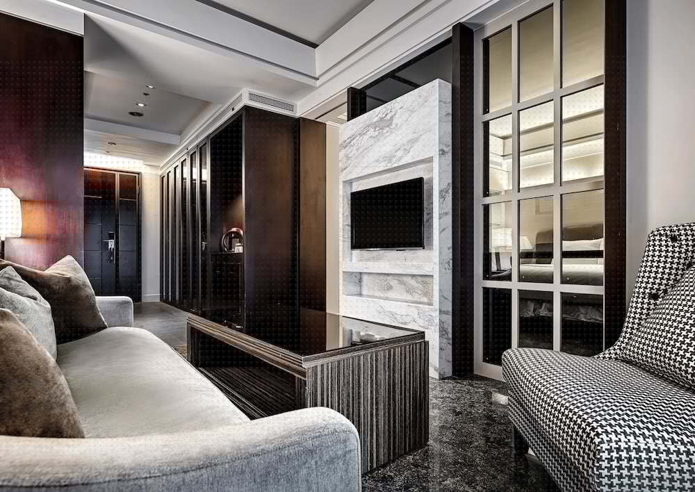 LEOFOO RESIDENCES 18/30