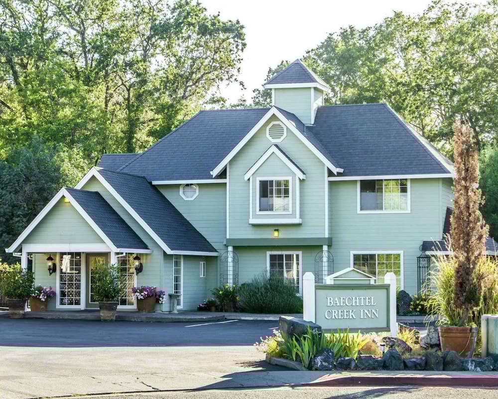 The Inn at Baechtel Creek 7/37