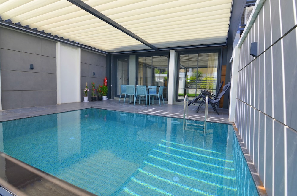 Juglans Suites 25/49