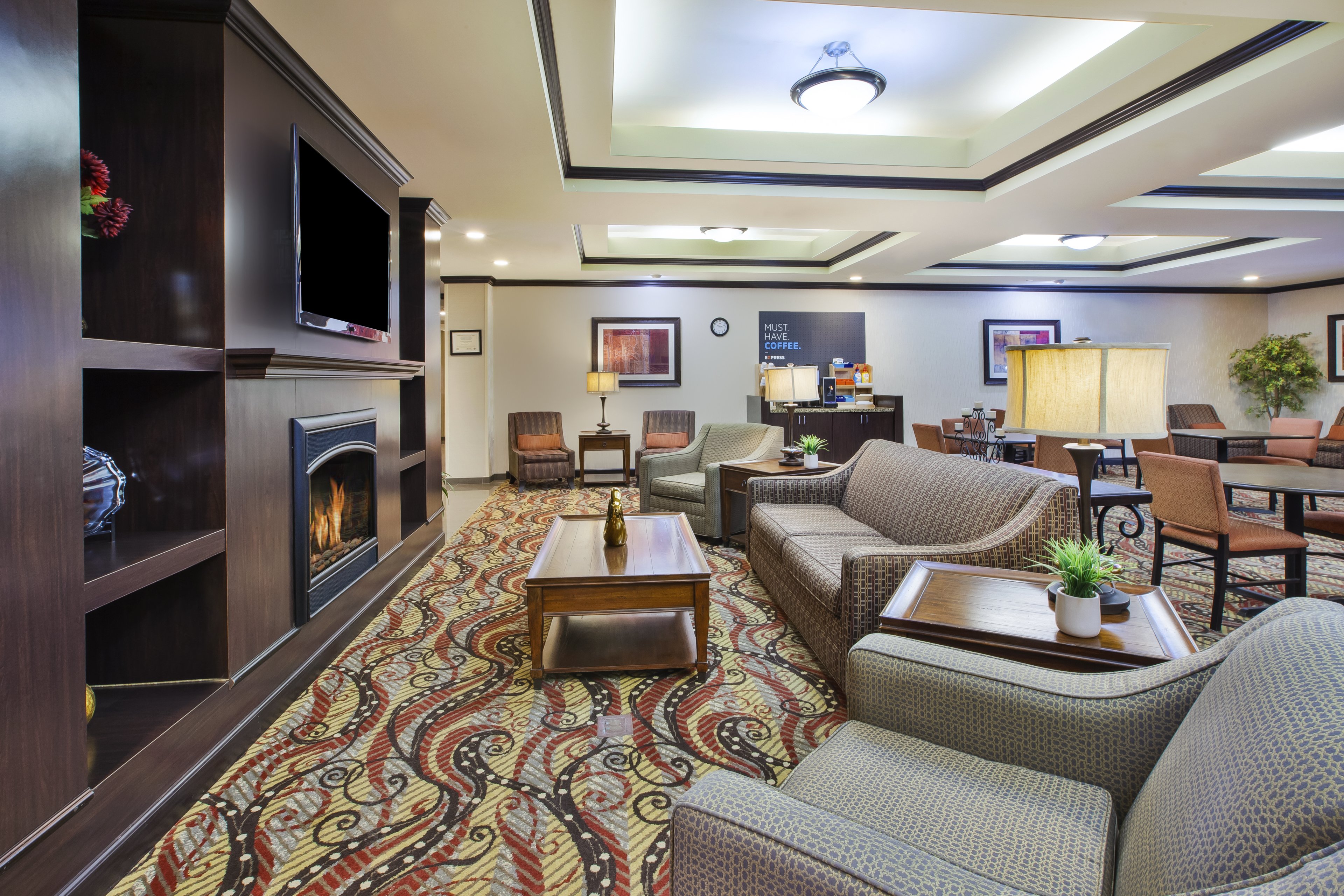 Holiday Inn Express Suites Wheeling 55/78