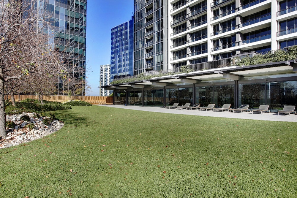 Freshwater Apartments - Corporate Keys 68/71