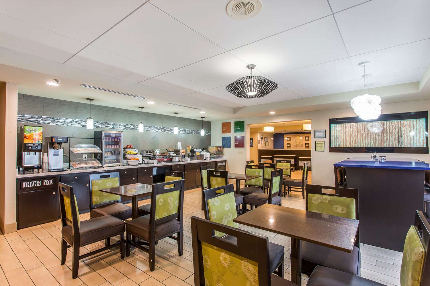 Comfort Inn & Suites Cookeville 24/33