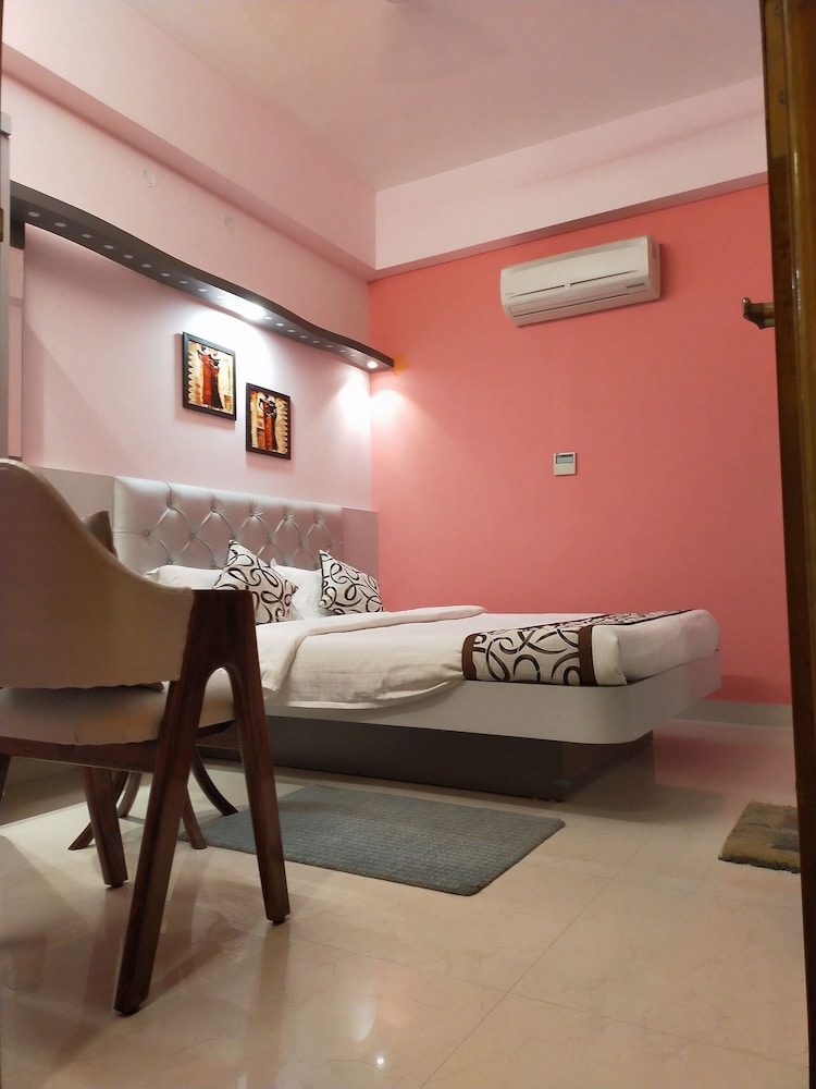 Hotel Prabhat 11/50