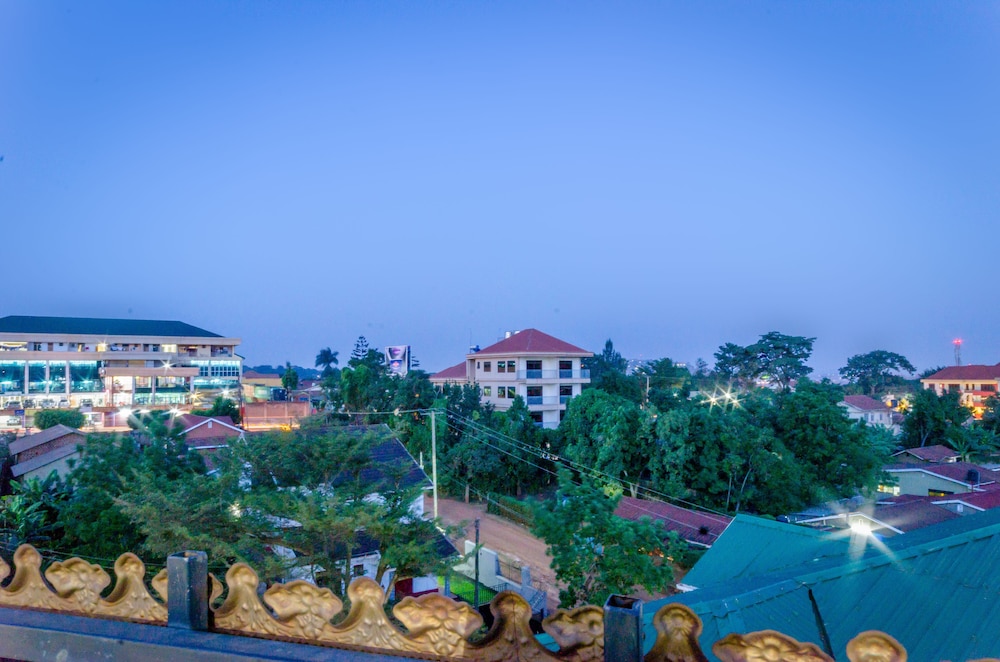 Hotel Top Five 15/52