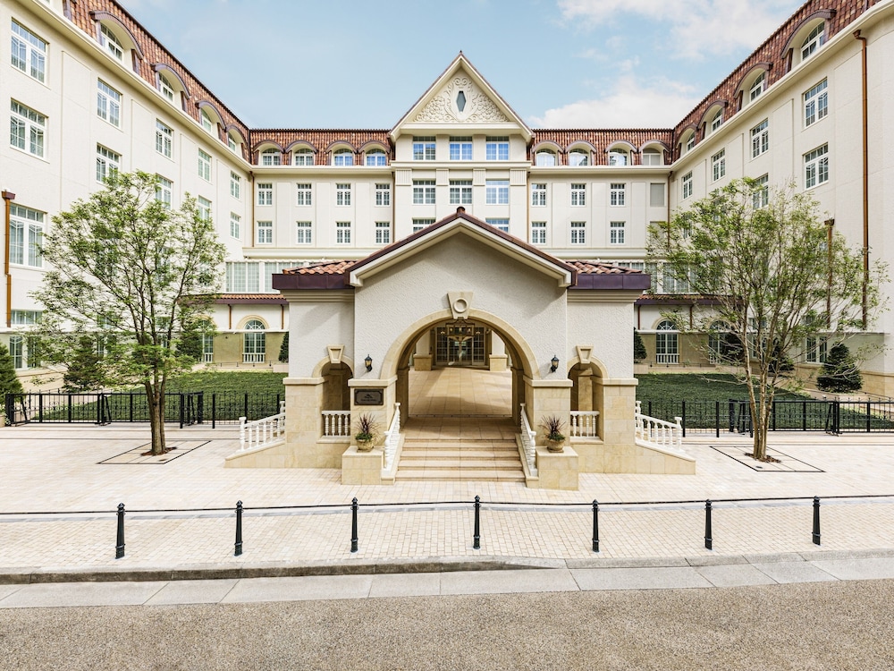 Takarazuka Hotel 6/49