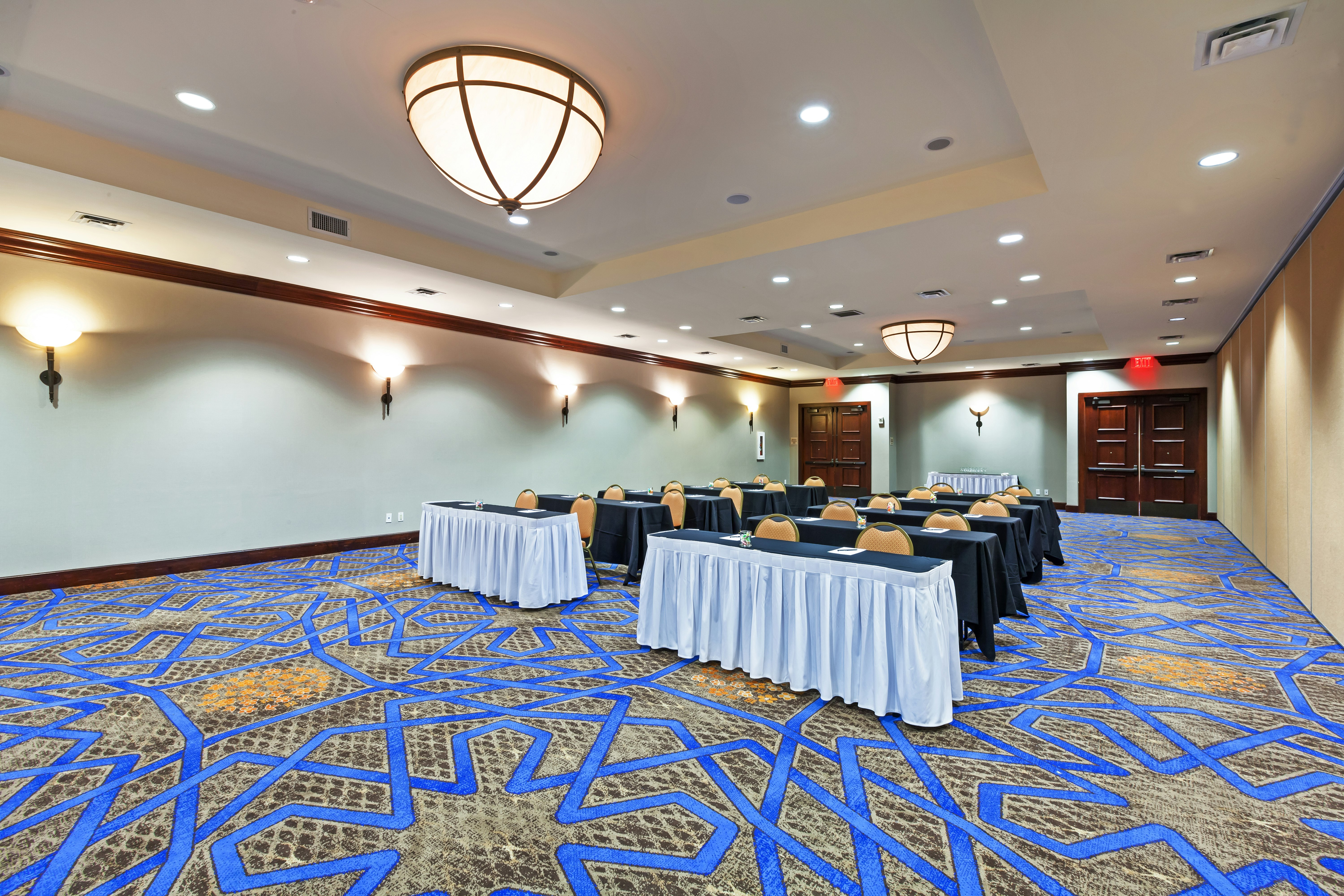 Hilton Waco 29/50
