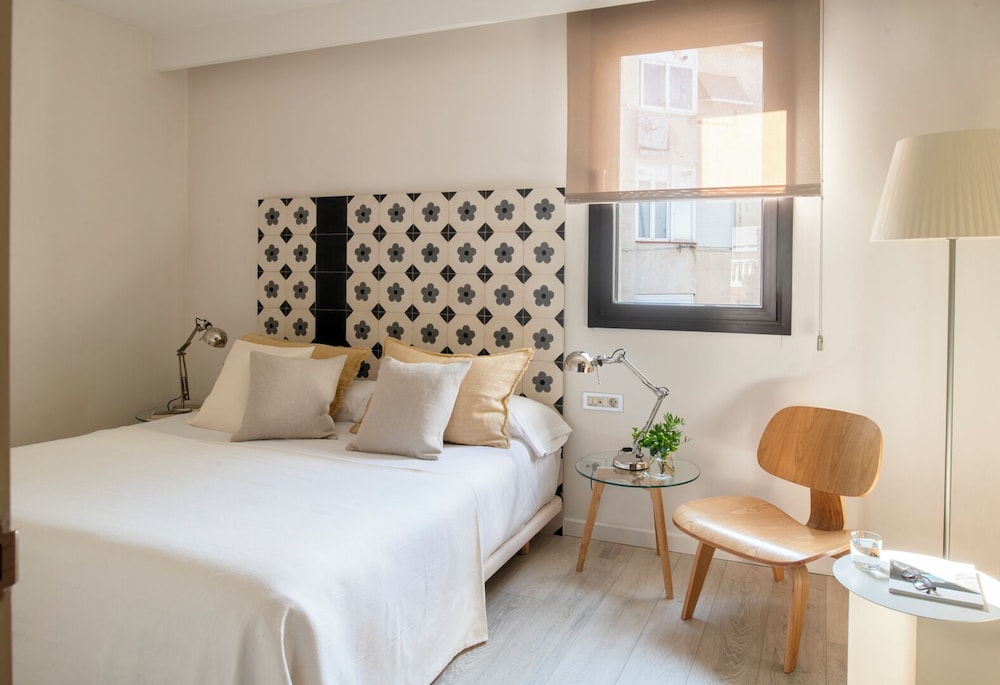 1 Bedroom, City, Penthouse, Queen Bed, Sofa, Terrace
