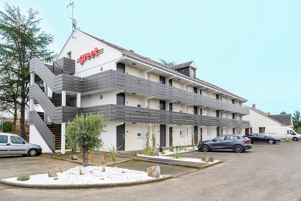 greet Hotel Chatellerault 37/43