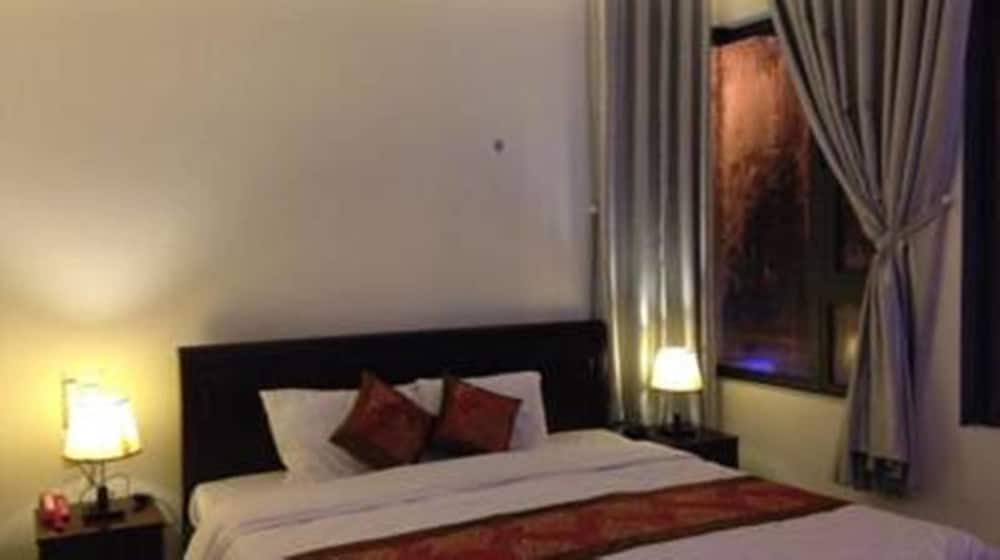 Hoa Phong Hotel 18/60